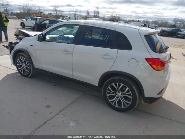 2018 MITSUBISHI OUTLANDER SPORT JA4AP3AU0JZ018055 Photo 2