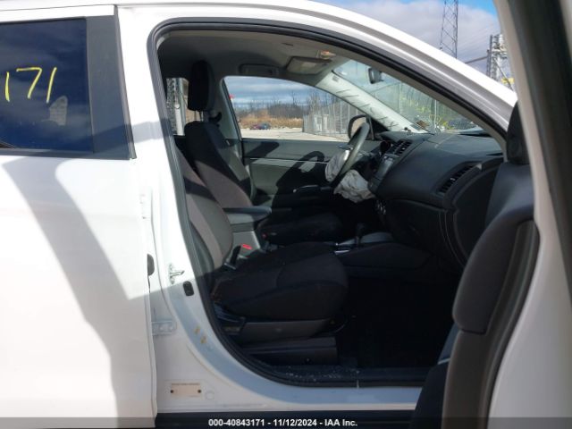 2018 MITSUBISHI OUTLANDER SPORT JA4AP3AU0JZ018055 Photo 4