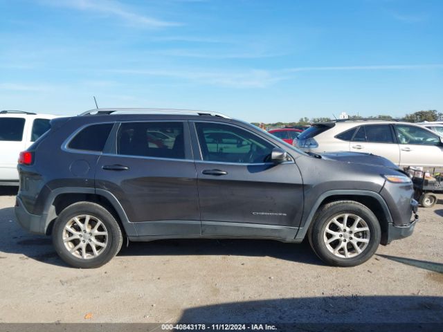 1C4PJMCS0GW263063 Jeep Cherokee Latitude