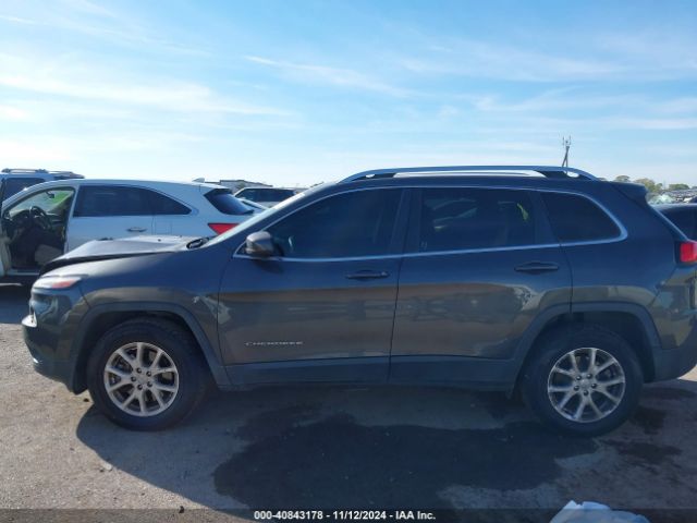 1C4PJMCS0GW263063 Jeep Cherokee Latitude
