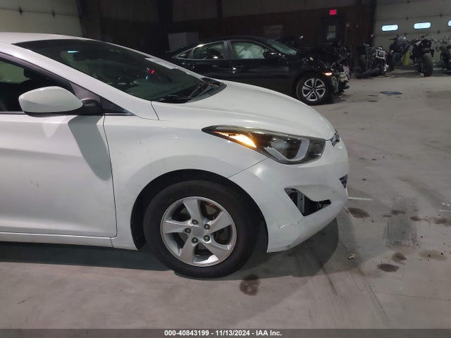 Hyundai ELANTRA SE 2014 5NPDH4AE0EH463830 Image 13