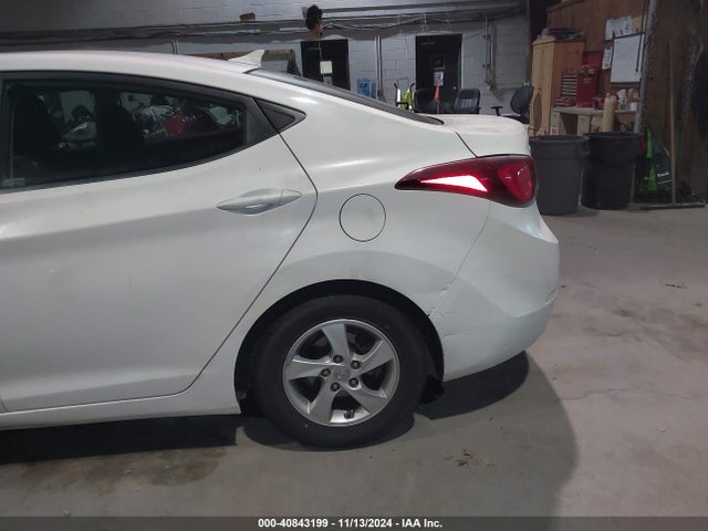 Hyundai ELANTRA SE 2014 5NPDH4AE0EH463830 Image 15