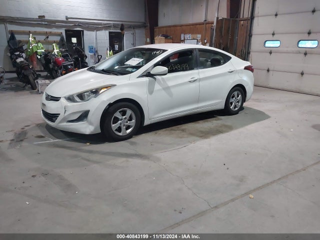 Hyundai ELANTRA SE 2014 5NPDH4AE0EH463830 Image 2