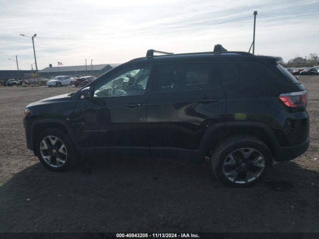3C4NJDCB9JT135683 Jeep Compass Limited 4x4