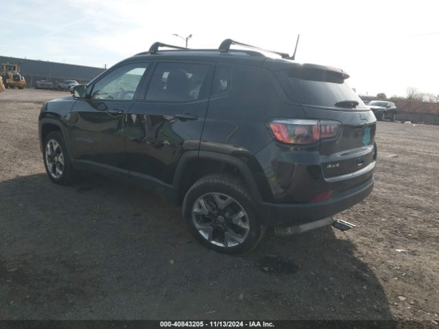 3C4NJDCB9JT135683 Jeep Compass Limited 4x4