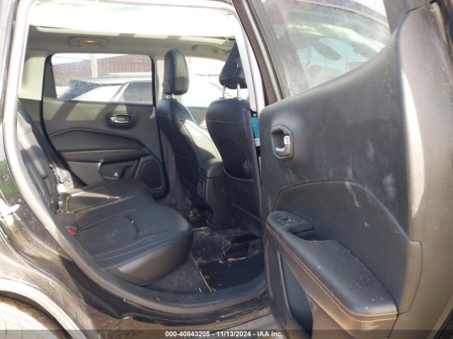 3C4NJDCB9JT135683 Jeep Compass Limited 4x4