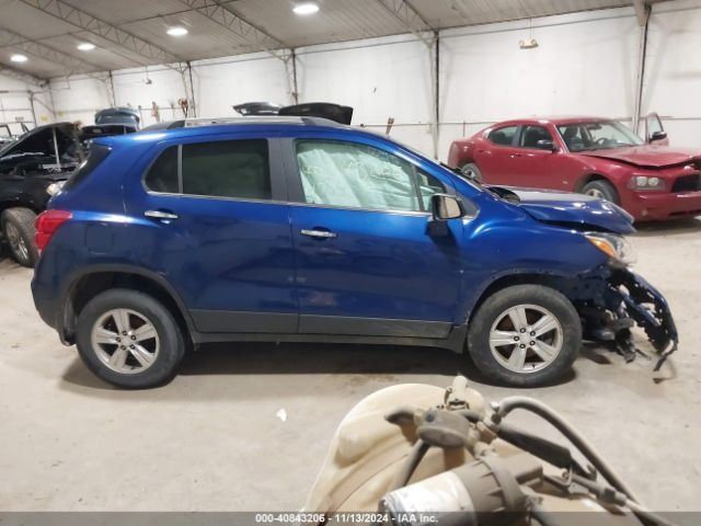 3GNCJPSB4HL147266 Chevrolet Trax Lt