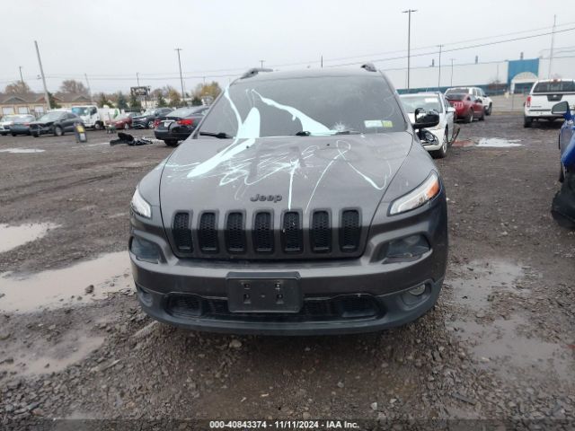 1C4PJLCB0FW770733 Jeep Cherokee Latitude Altitude