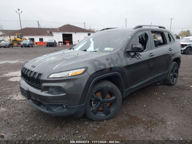 1C4PJLCB0FW770733 Jeep Cherokee Latitude Altitude