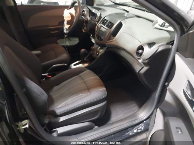 1G1JC6SB1F4152067 Chevrolet Sonic Lt Auto