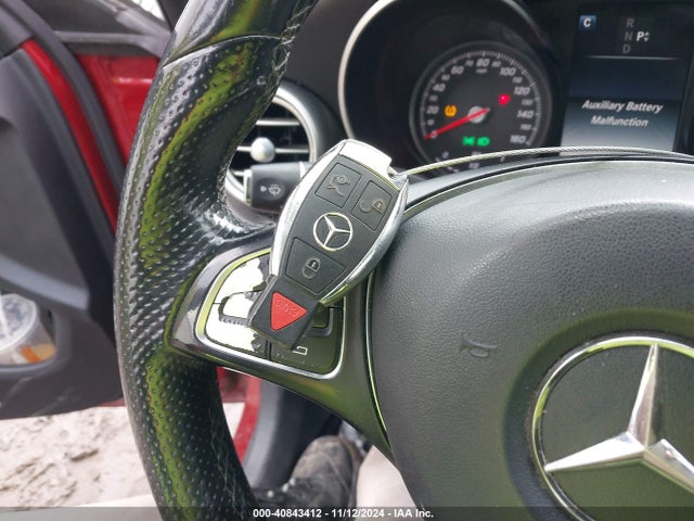 55SWF4JBXGU174359 Mercedes-Benz C 300 Luxury/sport