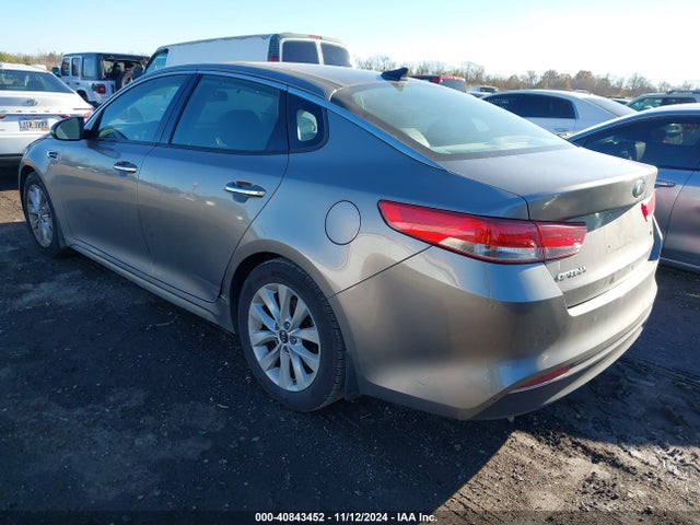 KIA OPTIMA EX 2016 5XXGU4L30GG004039 Image 3