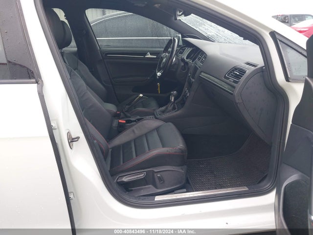 3VW547AUXHM010495 Volkswagen Golf Gti Se 4-door