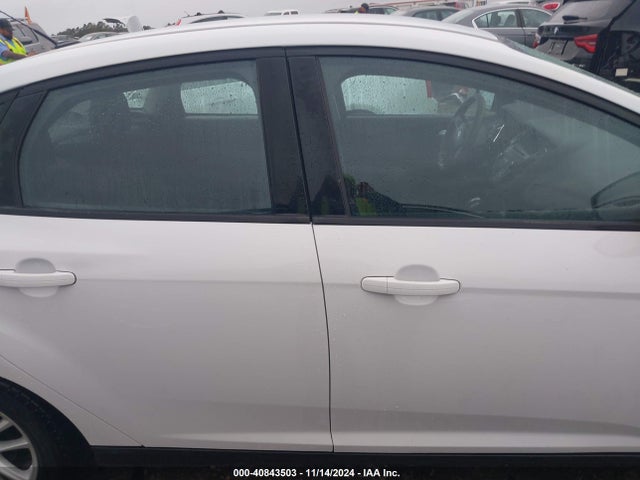 Ford FOCUS SE 2015 1FADP3F27FL201530 Image 14