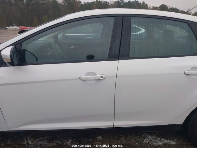 Ford FOCUS SE 2015 1FADP3F27FL201530 Image 15