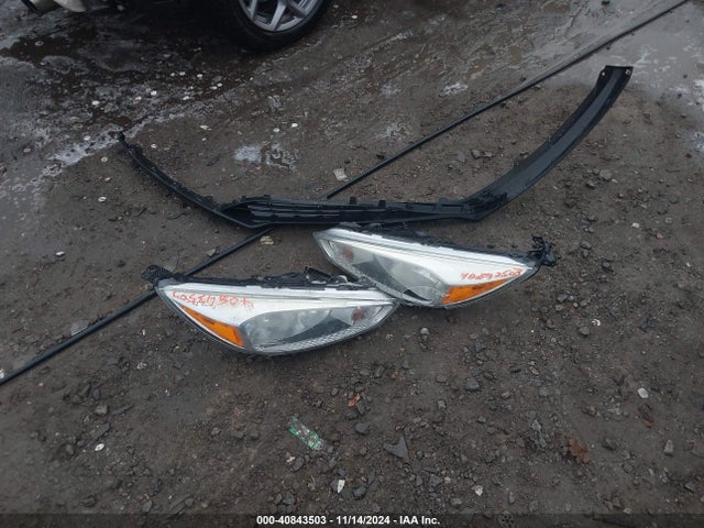 Ford FOCUS SE 2015 1FADP3F27FL201530 Image 12
