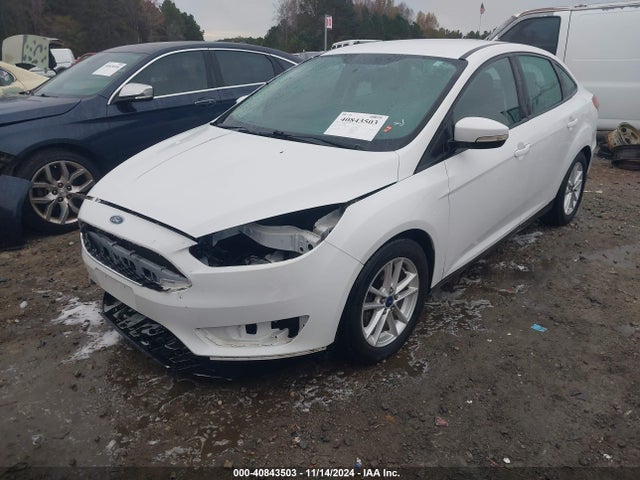 Ford FOCUS SE 2015 1FADP3F27FL201530 Image 2