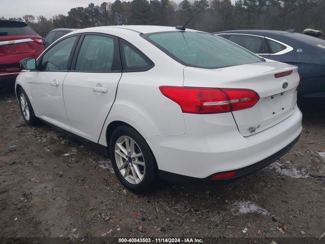 Ford FOCUS SE 2015 1FADP3F27FL201530 Image 3