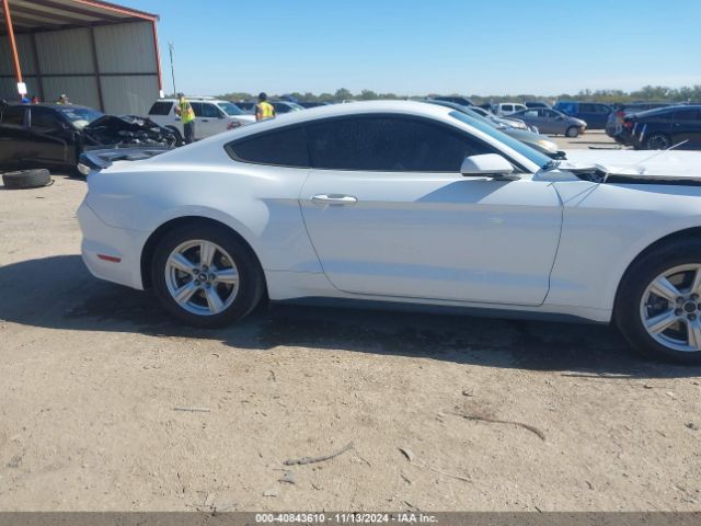 1FA6P8AM8G5283952 Ford Mustang V6