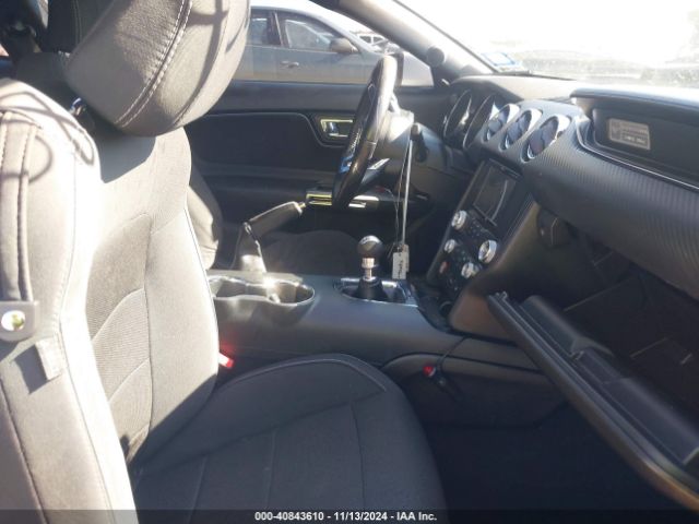 1FA6P8AM8G5283952 Ford Mustang V6
