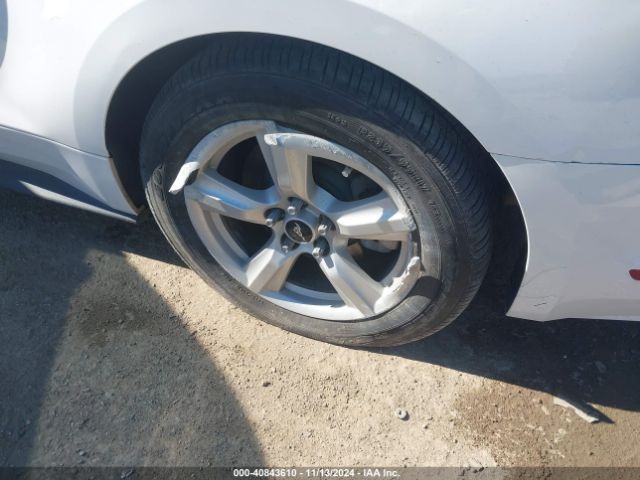 1FA6P8AM8G5283952 Ford Mustang V6