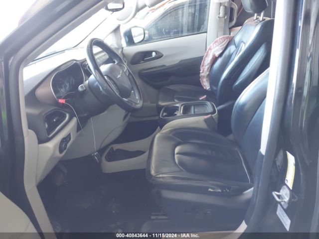 2C4RC1BG3HR598794 Chrysler Pacifica Touring-l
