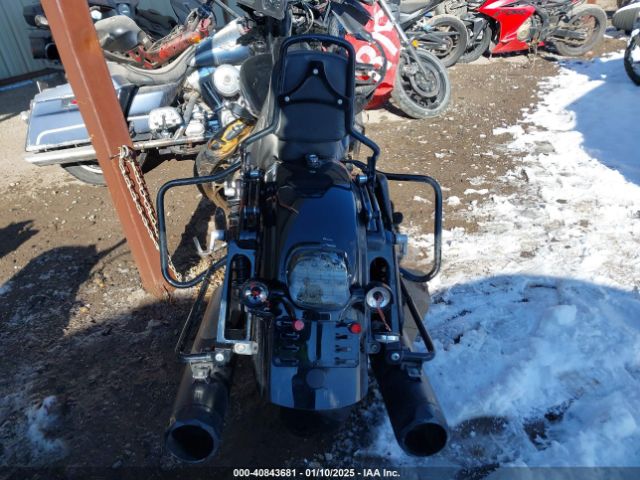2022 HARLEY-DAVIDSON FLTRXST 1HD1ACL19NB620489 Photo 5