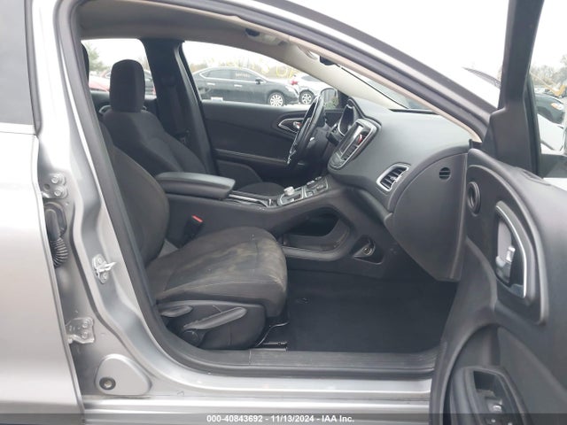 1C3CCCAB0GN137477 Chrysler 200 Limited