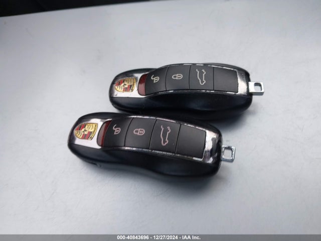 2016 PORSCHE CAYENNE WP1AA2A28GKA09815 Photo 10