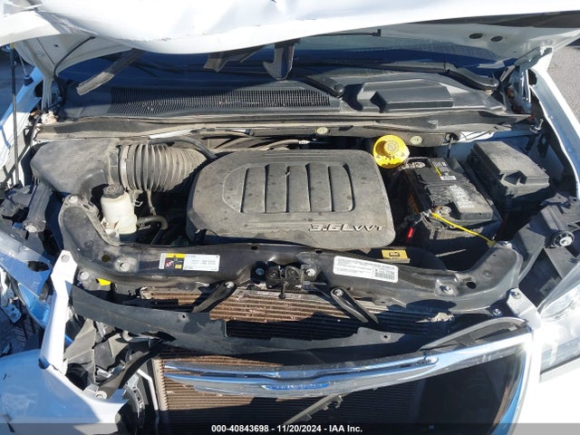 2C4RC1CG1FR553610 Chrysler Town & Country Touring-l