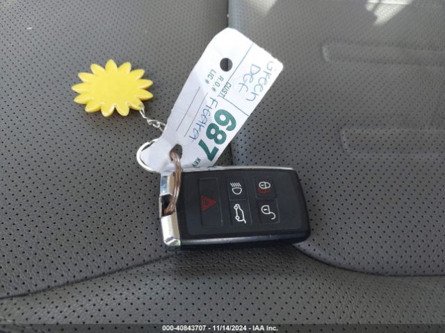 SALEJ7RX9N2083668 Land Rover Defender 110 S