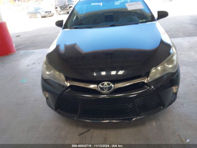 4T1BF1FK1HU643821 Toyota CAMRY SE