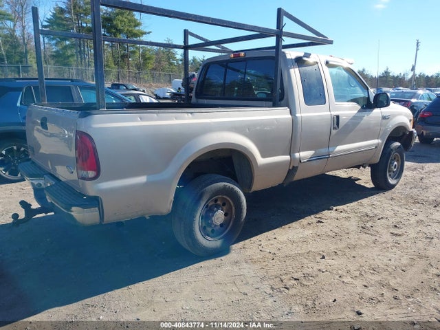 1999 FORD SUPER DUTY F-250 1FTNX21S2XEE99216 Photo 3