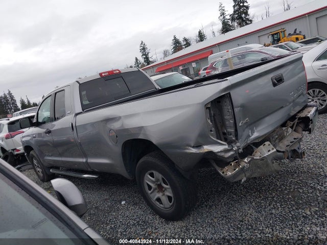 5TFCY5F1XEX017678 Toyota Tundra Sr5 5.7l V8