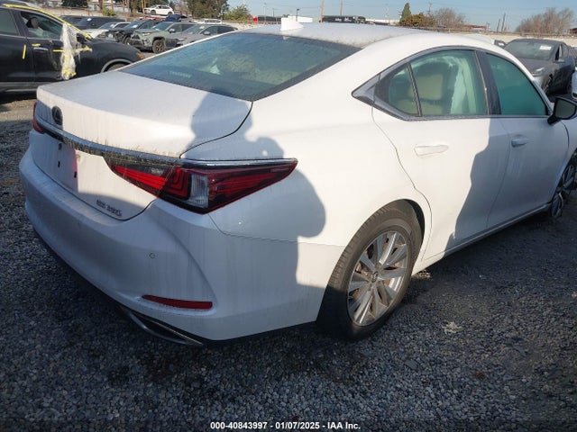 58ABZ1B11KU047841 Lexus ES 350