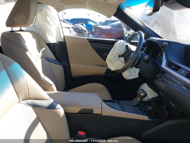 58ABZ1B11KU047841 Lexus ES 350