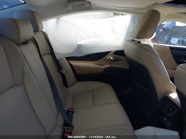58ABZ1B11KU047841 Lexus ES 350