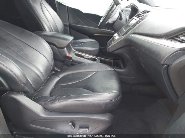5LMCJ1C96HUL13948 Lincoln Mkc Premiere