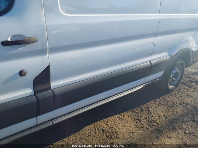 1FTNE2YM4FKB32296 Ford Transit-150
