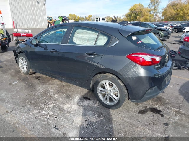 Chevrolet Cruze Lt Auto 2018 3G1BE6SM7JS596322 Image 3