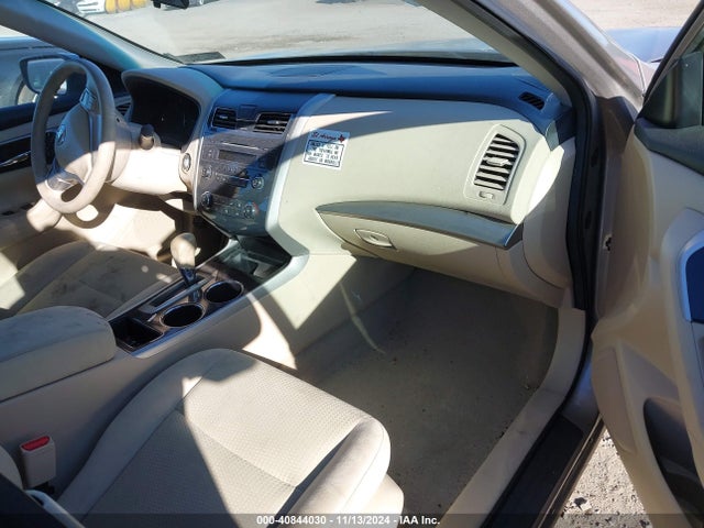 Nissan Altima 2.5 S 2014 1N4AL3AP8EC140446 Image 5