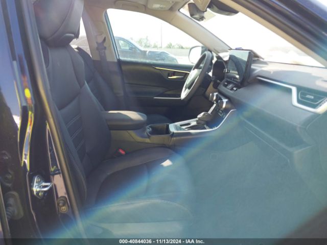 2T3C1RFV6PW266338 Toyota Rav4 Xle Premium