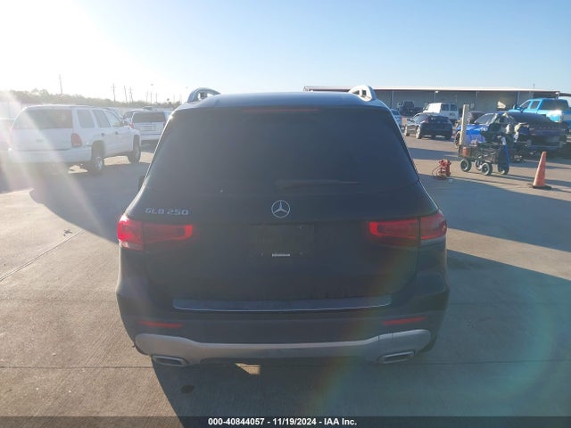 W1N4M4GB0LW047155 Mercedes-Benz GLB 250