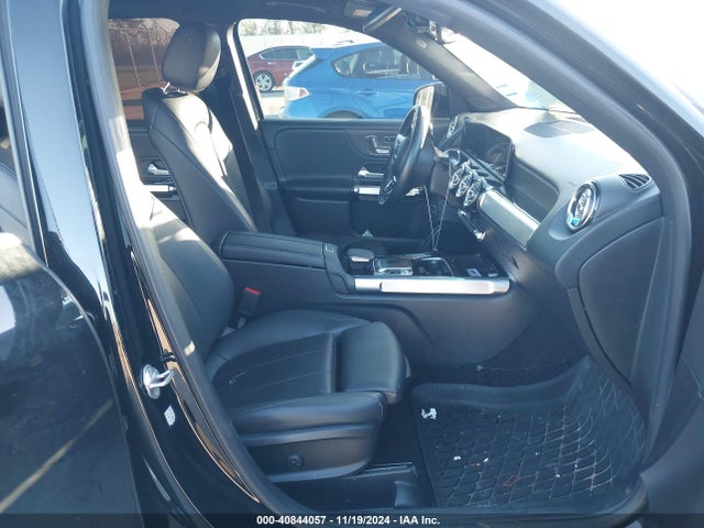 W1N4M4GB0LW047155 Mercedes-Benz GLB 250