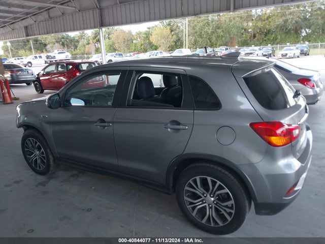 JA4AR3AW0JU001474 Mitsubishi Outlander Sport 2.4 Se