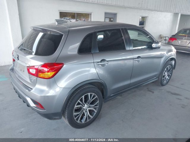 2018 MITSUBISHI OUTLANDER SPORT JA4AR3AW0JU001474 Photo 3