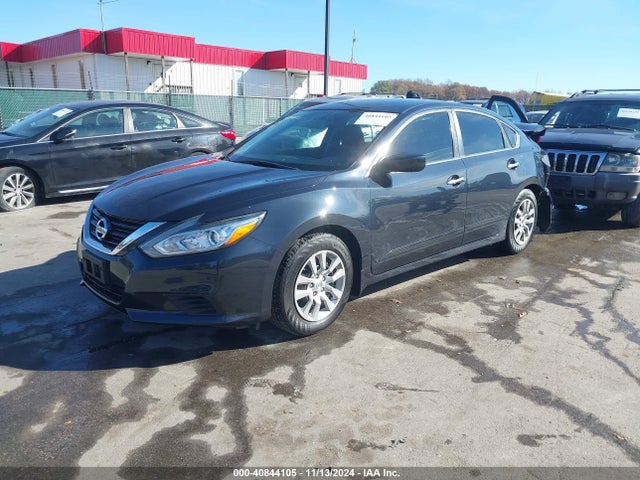 Nissan Altima 2.5 S 2017 1N4AL3AP4HC237437 Image 2