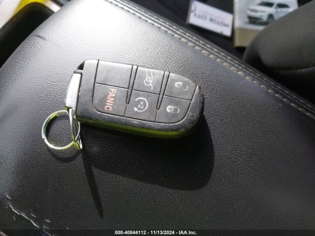 1C4RJFAG3FC756805 Jeep Grand Cherokee Laredo