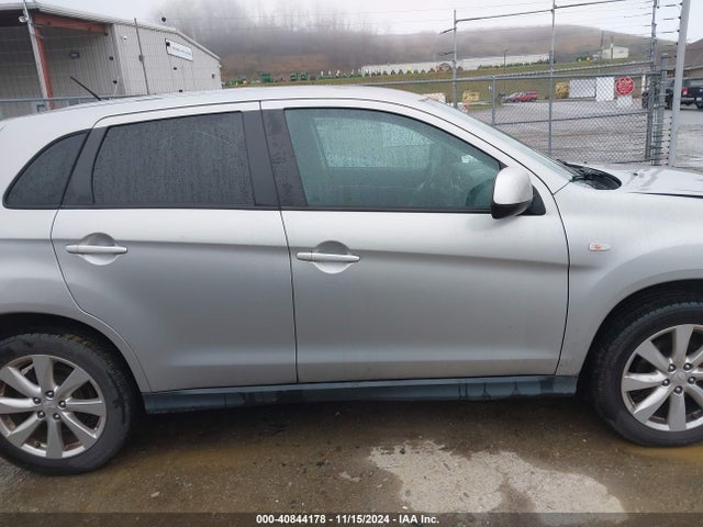 4A4AR3AW0FE049590 Mitsubishi Outlander Sport Es