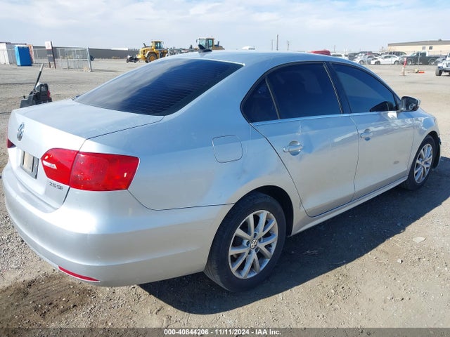 2013 Volkswagen Jetta 2.5l Se მანქანა იყიდება აუქციონზე, vin: 3VWDX7AJ6DM257998, აუქციონის ნომერი: 40844206